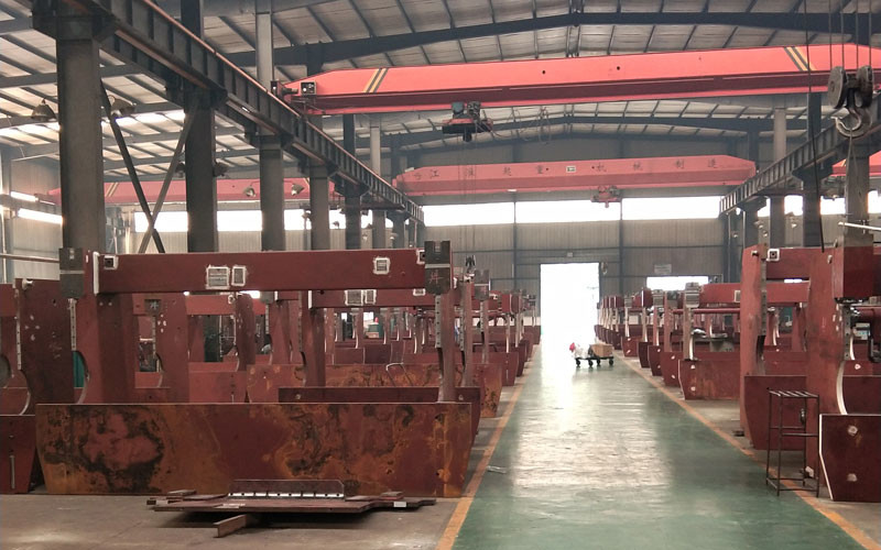 Anhui Aoxuan Heavy Industry Machine Co., Ltd. üreticinin üretim hattı